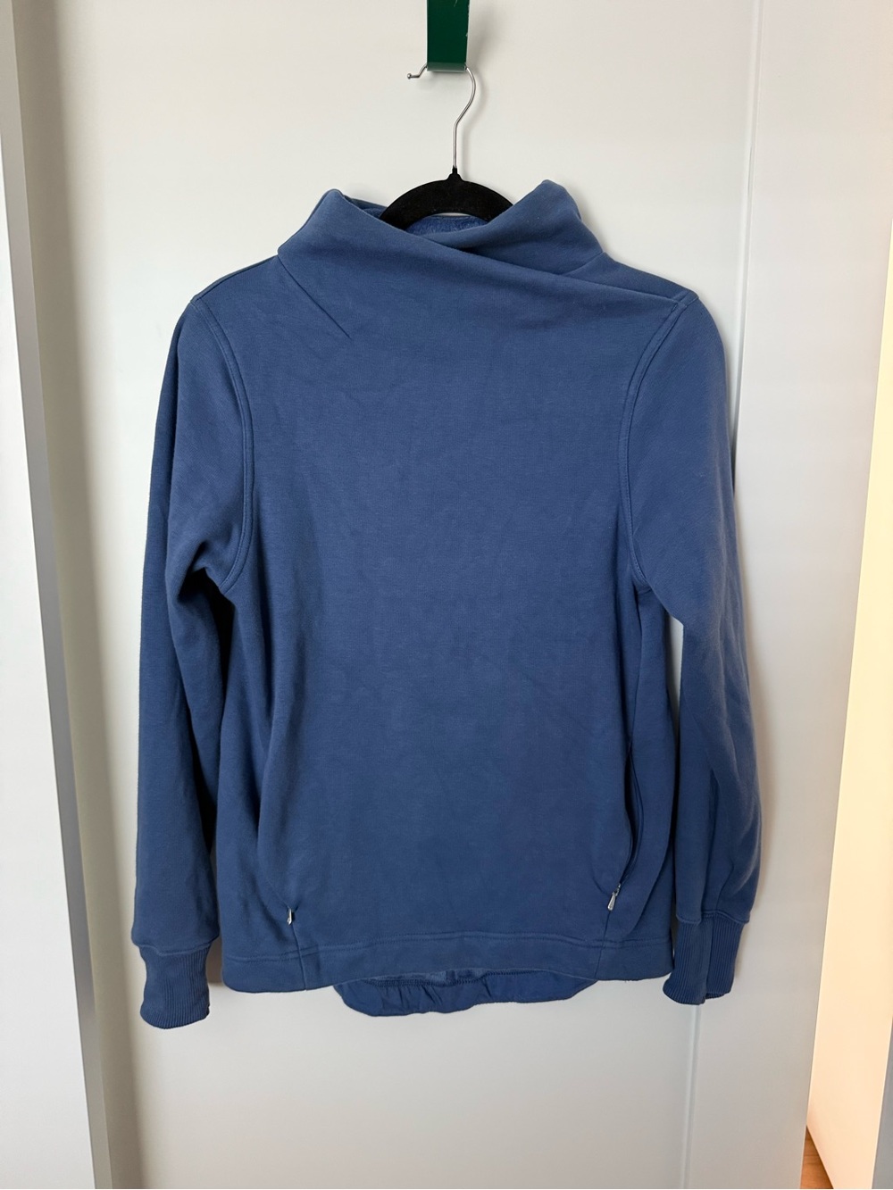 Athleta Cozy Karma Twist Slate Blue Pullover Sweatshirt